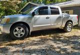 2004 Nissan Titan XE Crew Cab 4x2