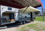 2017 Zinger 328sb With Bunkhouse