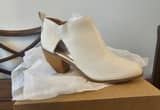 women' s white chunky hill booties