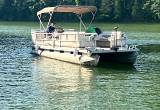 2002 SunTracker Party Barge