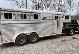 4 Star 3H horse trailer with weekender