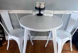 Beautiful Bistro Style Table & chairs