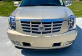 2011 Cadillac Escalade 4WD/ AWD