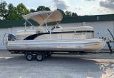 2013 Bennington 2250GSR tritoon