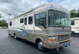 2000 Fleetwood RV Bounder 34d