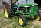 John Deere 2555