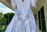 Beautiful wedding gown sz 12-14