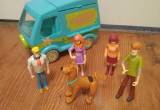 Scooby-Doo Gang and mystery van